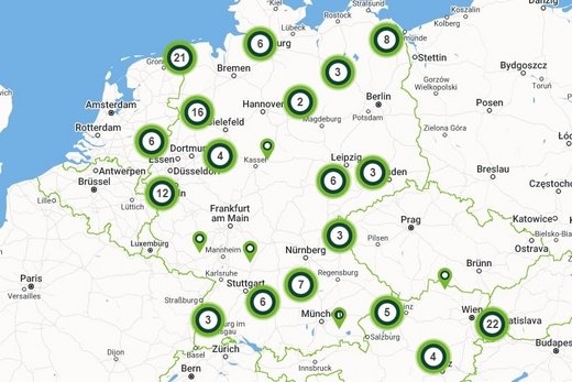 Landkarte zeigt Deutschland mit Städtenamen und Kreiszahlen in grün. Zahlen markieren wahrscheinlich Orte oder Ereignisse. Umgebung besteht aus weiteren Städten und Landesgrenzen. Keine weiteren spezifischen Texte sichtbar.